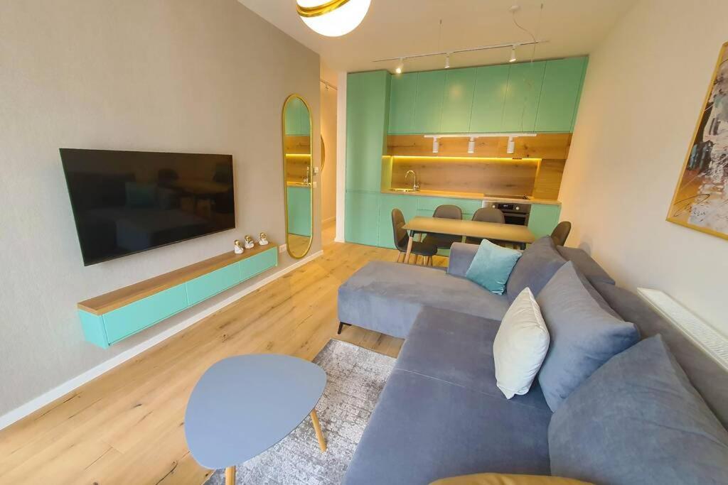 Luxury Green Apartment Pristina Esterno foto