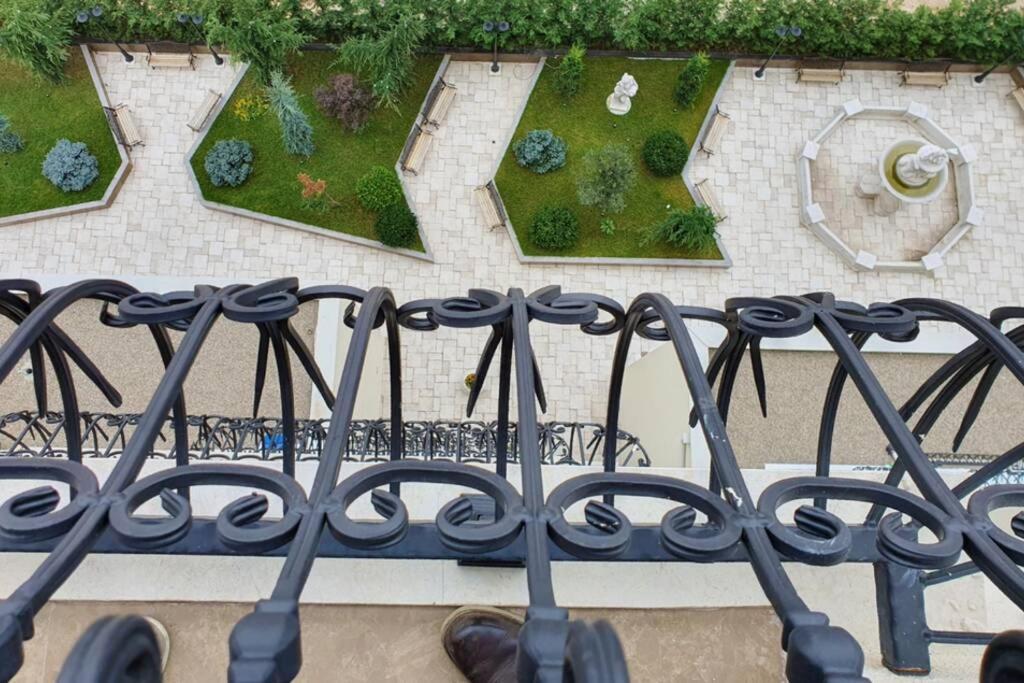 Luxury Green Apartment Pristina Esterno foto
